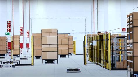 logistica adidas